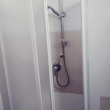 Al Centro Di *